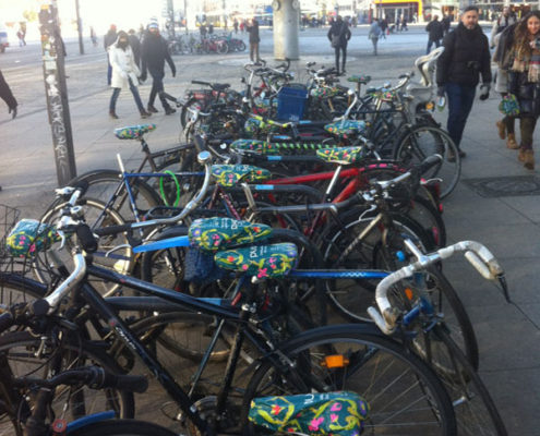 Berlin Alexanderplatz Verteilung Sattelschoner Pukka Tee